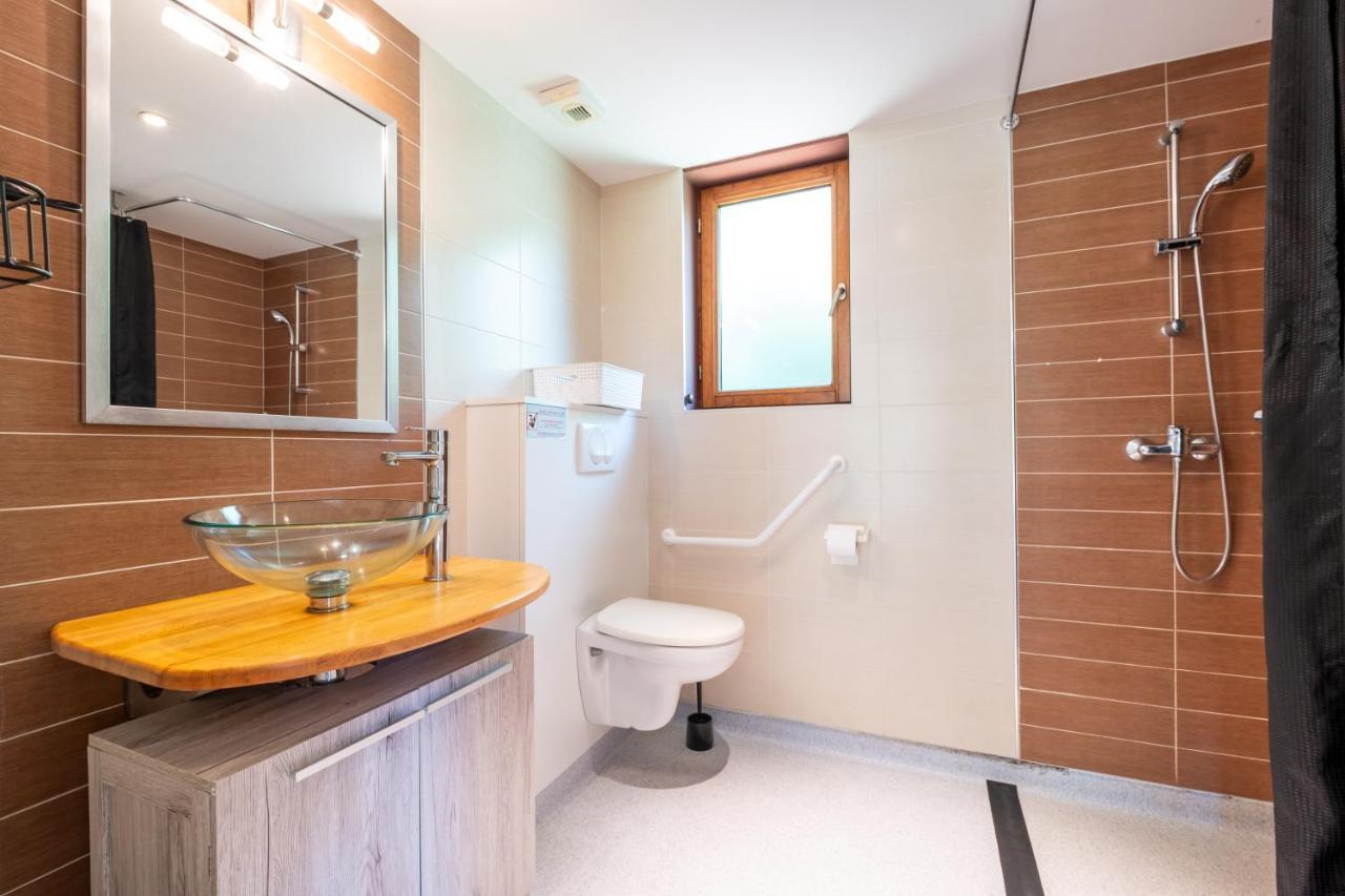 Le Hameau Du Comte De Foix - 11 Chalets En Ariege Mercus-Garrabet Extérieur photo