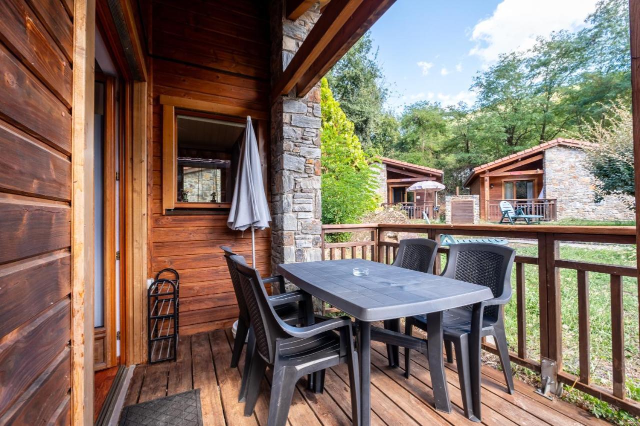 Le Hameau Du Comte De Foix - 11 Chalets En Ariege Mercus-Garrabet Extérieur photo