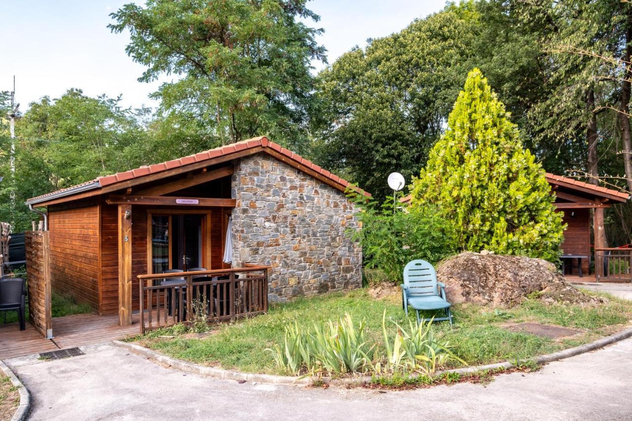 Le Hameau Du Comte De Foix - 11 Chalets En Ariege Mercus-Garrabet Extérieur photo