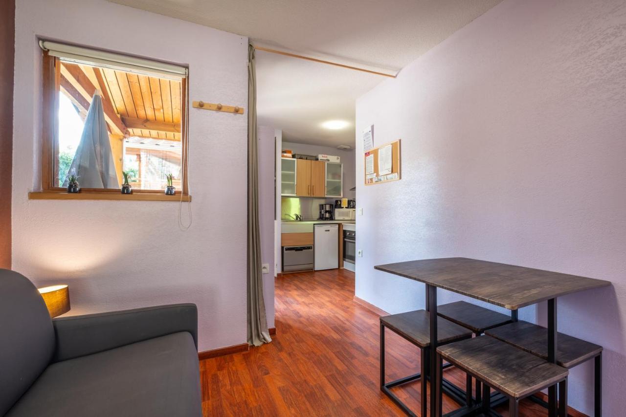 Le Hameau Du Comte De Foix - 11 Chalets En Ariege Mercus-Garrabet Extérieur photo